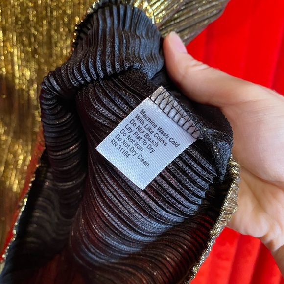 ⭐️Vintage gold top⭐️ - Picture 6 of 8